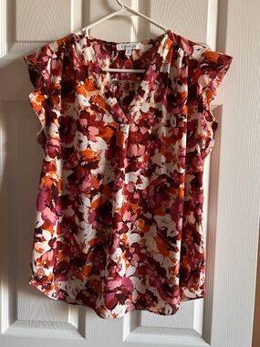 Chaus Women's Floral V-Neck Cap Sleeve Top